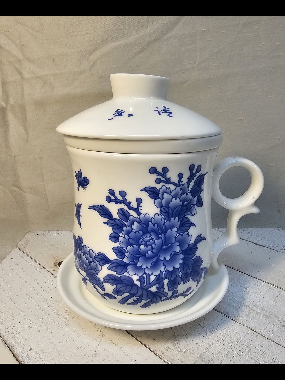 Blue & White Floral Chinese Porcelain 4 Piece Tea Cup Set with Saucer & Infuser